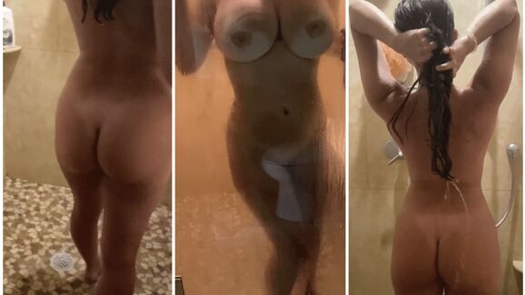 Ambs In Steamy Hot Shower Leaked